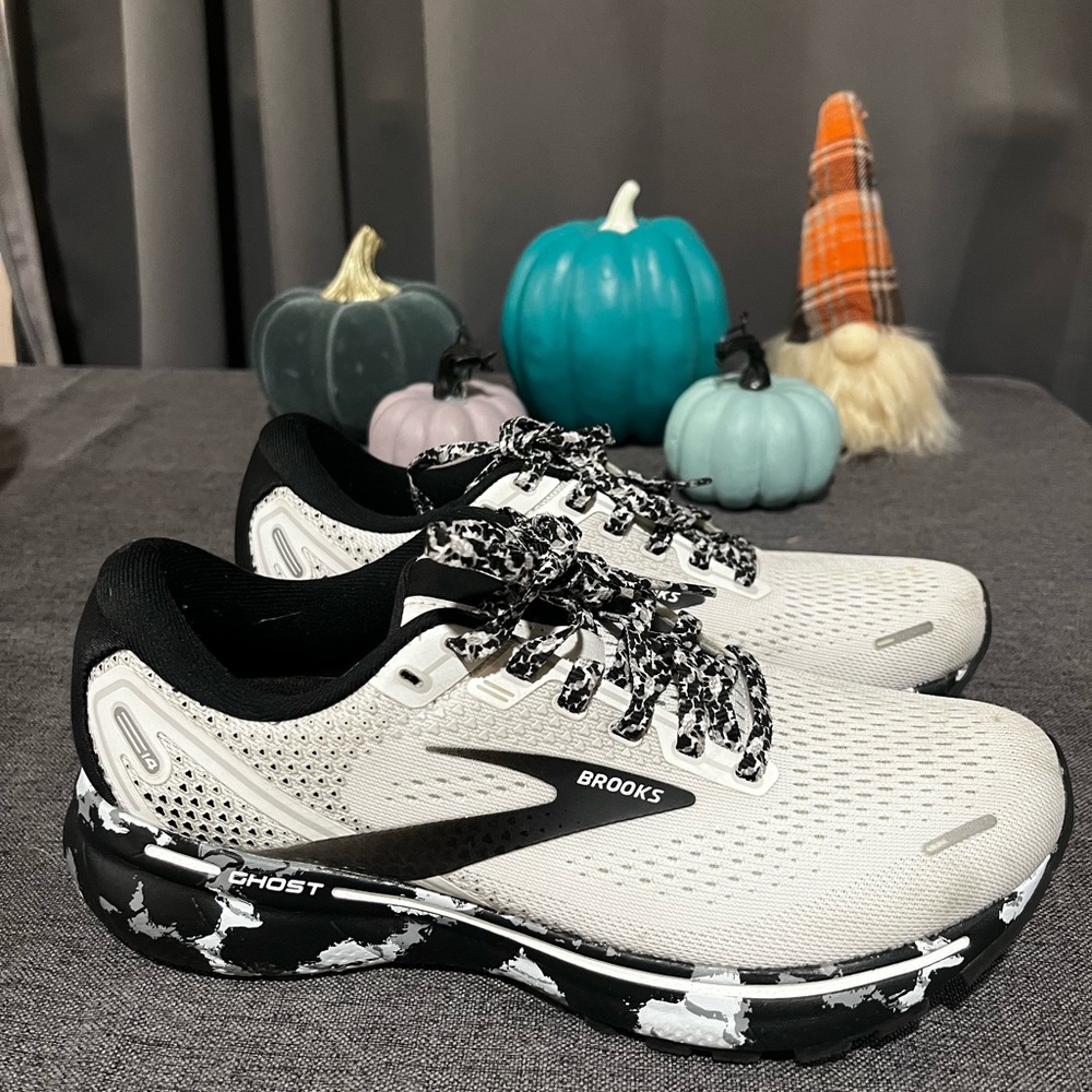 Brooks Ghost 14 Sneakers